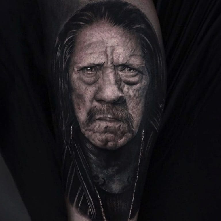 Tattoo-Stile Entdecke die Vielfalt unserer Tattoo-Stile in Berlin. Von minimalistischen Designs bis zu ausdrucksstarken Motiven hat jeder Stil seinen eigenen Charakter.