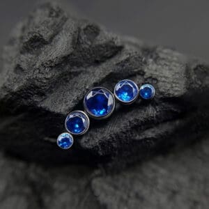 Piercing Unser erfahrenes Team kombiniert handwerkliche Präzision mit Geduld und Feingefühl. So entsteht ein Piercing-Erlebnis, das professionell, entspannt und ganz auf dich zugeschnitten ist.