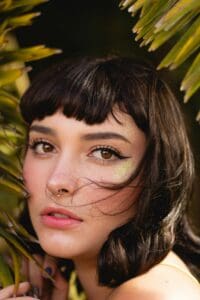 Piercing Unser erfahrenes Team kombiniert handwerkliche Präzision mit Geduld und Feingefühl. So entsteht ein Piercing-Erlebnis, das professionell, entspannt und ganz auf dich zugeschnitten ist.