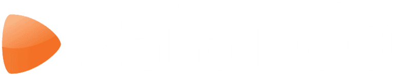 Studio F-Hain Zwischen Warschauer Straße, Frankfurter Tor und Boxhagener Platz liegt OMEN Friedrichshain – roh, pulsierend, ungeschönt wie der Bezirk selbst. Beton, Graffiti und gelbgrüne Neonröhren treffen auf klare Linien und kompromissloses Design. Der Raum atmet den Geist der Berliner Underground- und Technoszene: gedämpftes Licht, matte Grautöne, industrielle Rebellion. Hier wird jedes Tattoo nicht nur gestochen, sondern inszeniert.