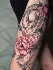 FAQ & Tipps Antworten auf häufige Fragen zu Tattoos, Piercings, Ablauf und Pflege - von ernst gemeint bis „Kann man das wirklich fragen?“.