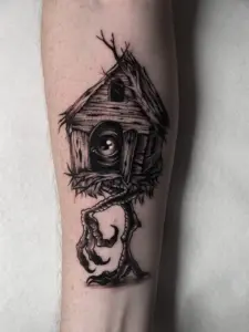 FAQ & Tipps Antworten auf häufige Fragen zu Tattoos, Piercings, Ablauf und Pflege - von ernst gemeint bis „Kann man das wirklich fragen?“.